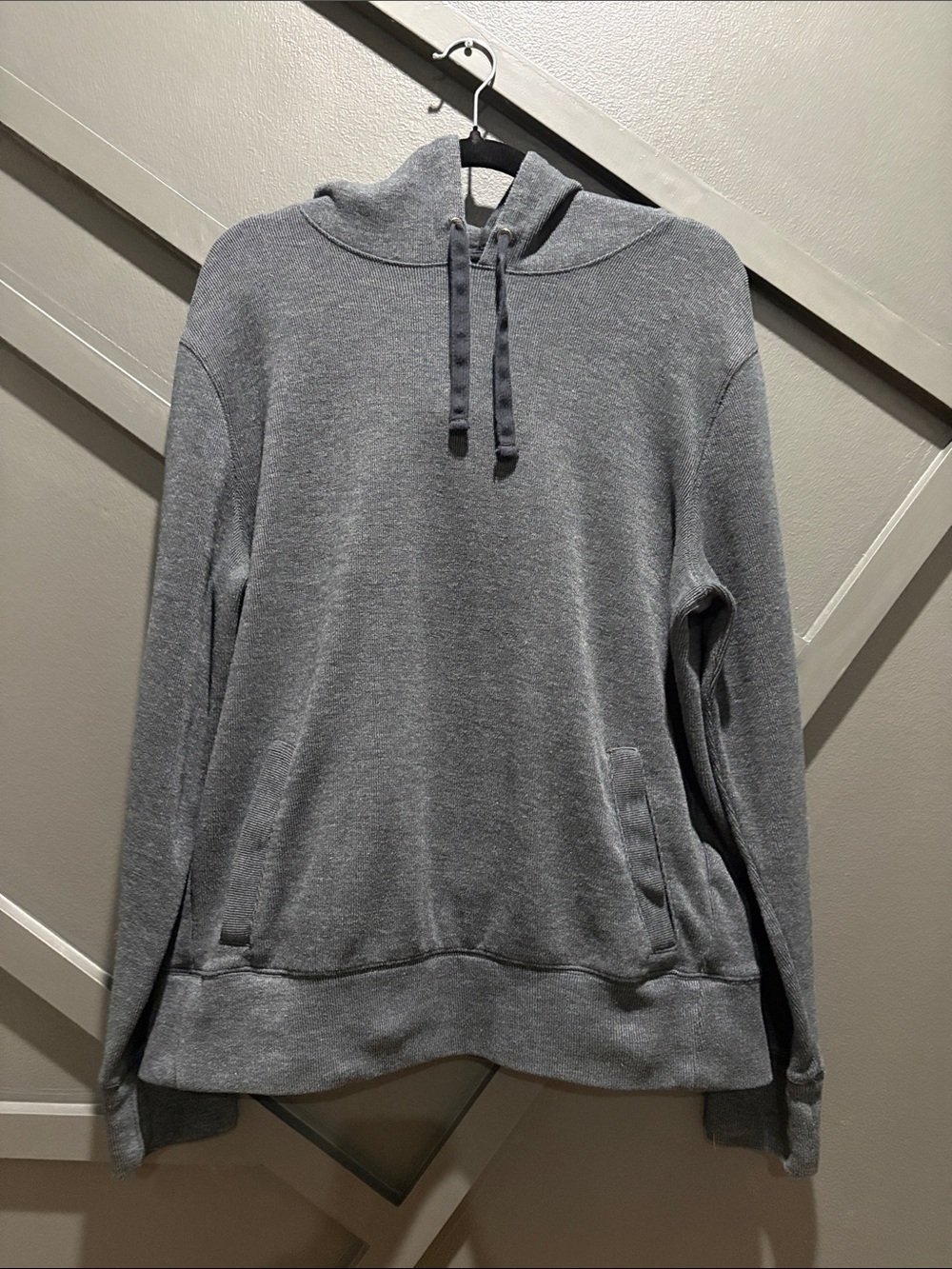 GAP Gray Hoodie Sweatshirt Large Pullover Kangaroo Pocket Casual